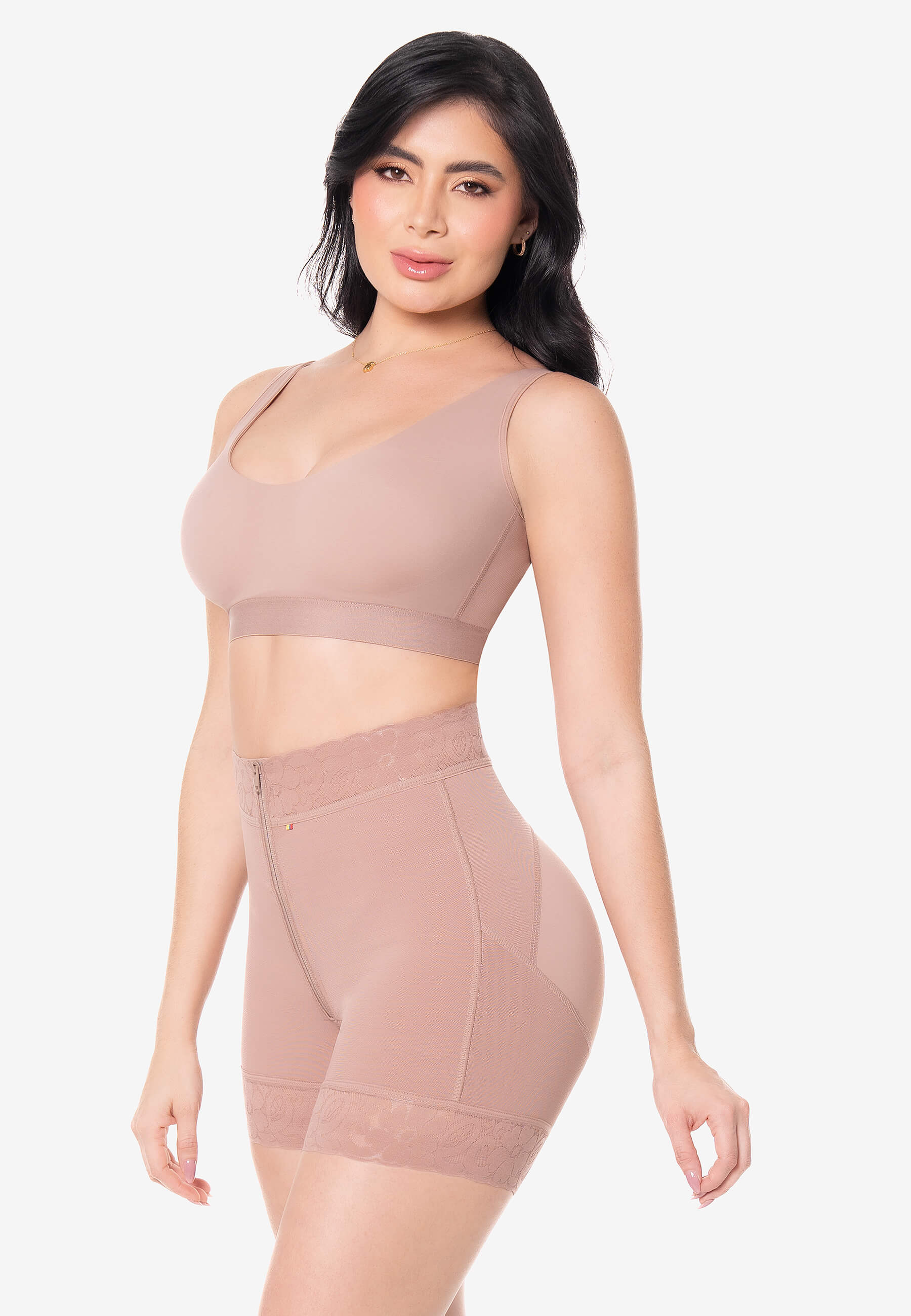 Curvia Short Emma cachetero costillero con realce Cocoa